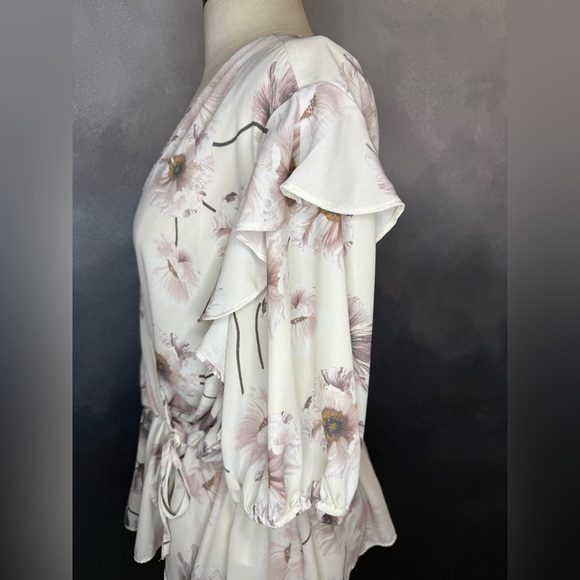 Express Floral Wrap Peplum Blouse - Size Large - Picture 6 of 9